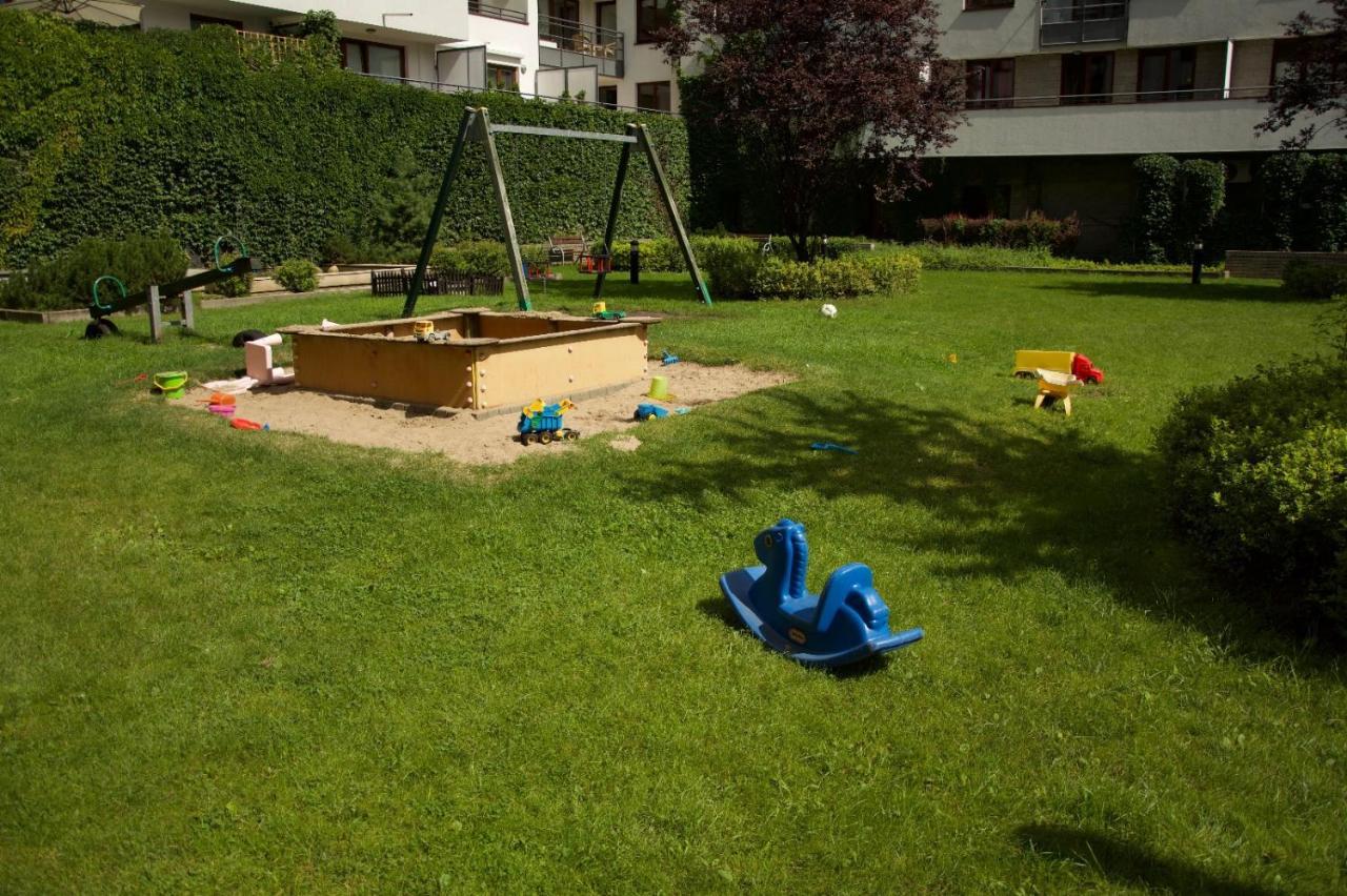 Bobrovia Apartment Warschau Buitenkant foto